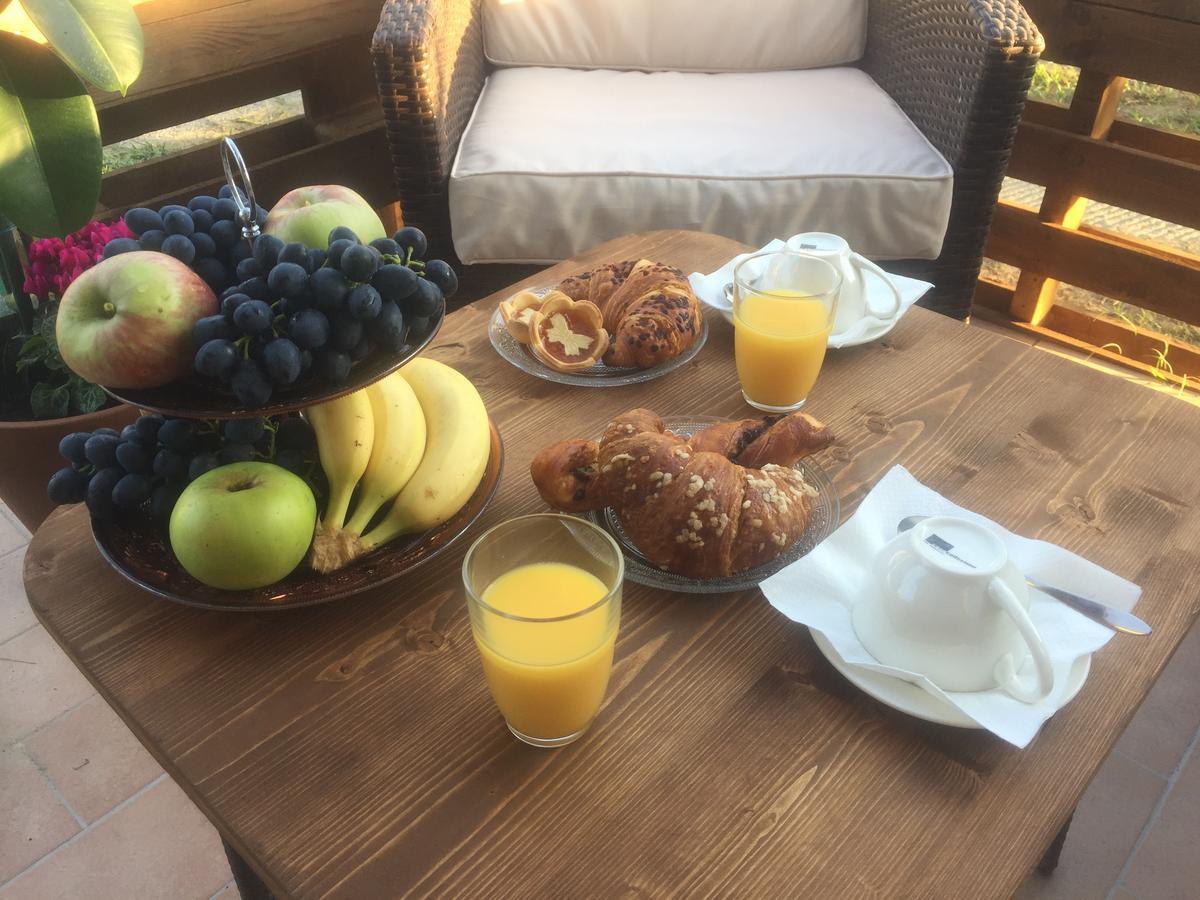 Bba2Passi Bed & Breakfast Marina di Massa Dış mekan fotoğraf
