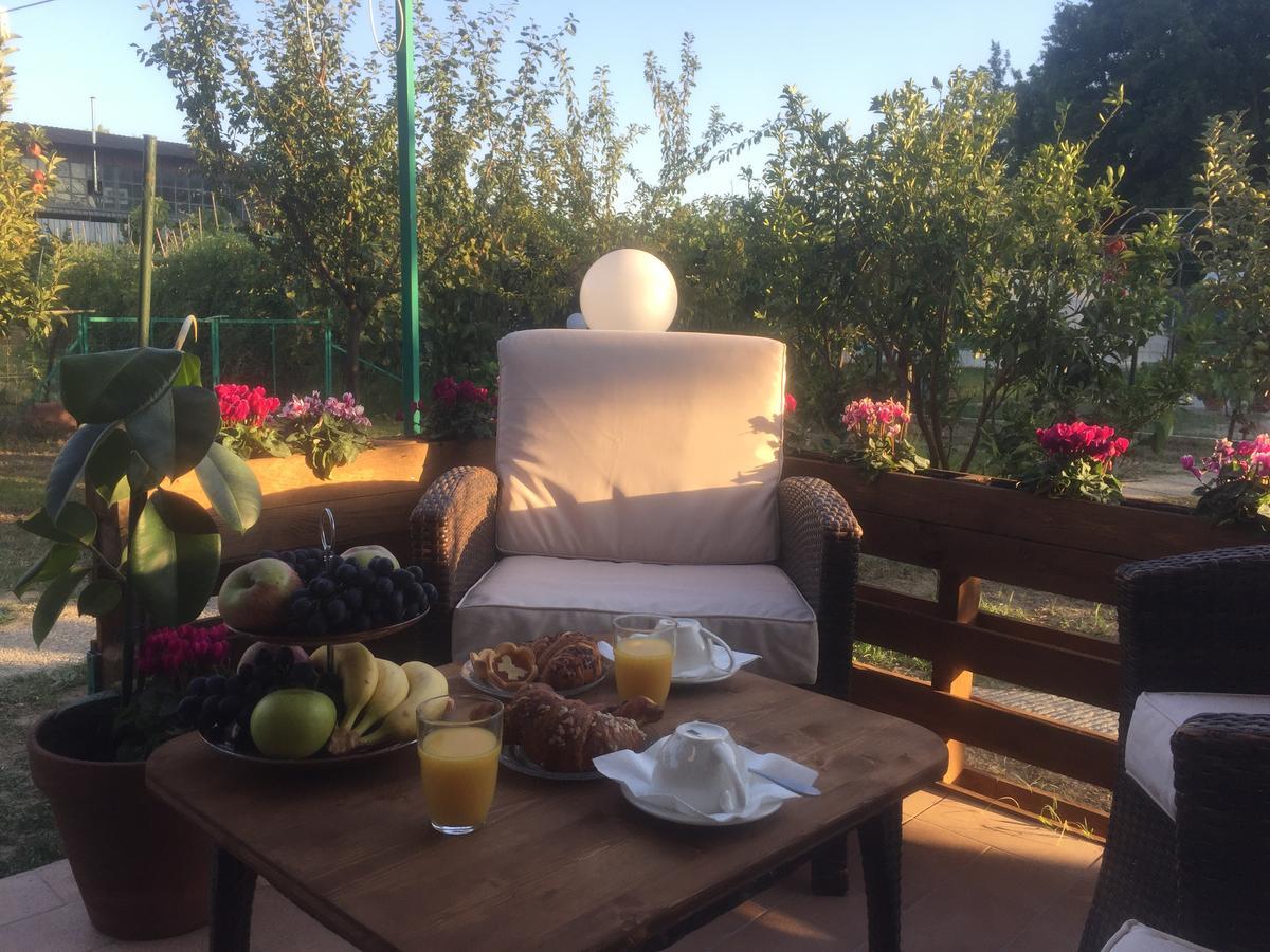 Bba2Passi Bed & Breakfast Marina di Massa Dış mekan fotoğraf