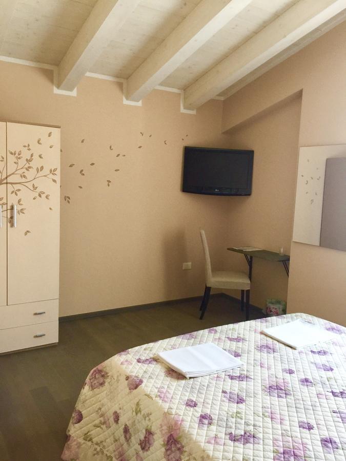 Bba2Passi Bed & Breakfast Marina di Massa Dış mekan fotoğraf