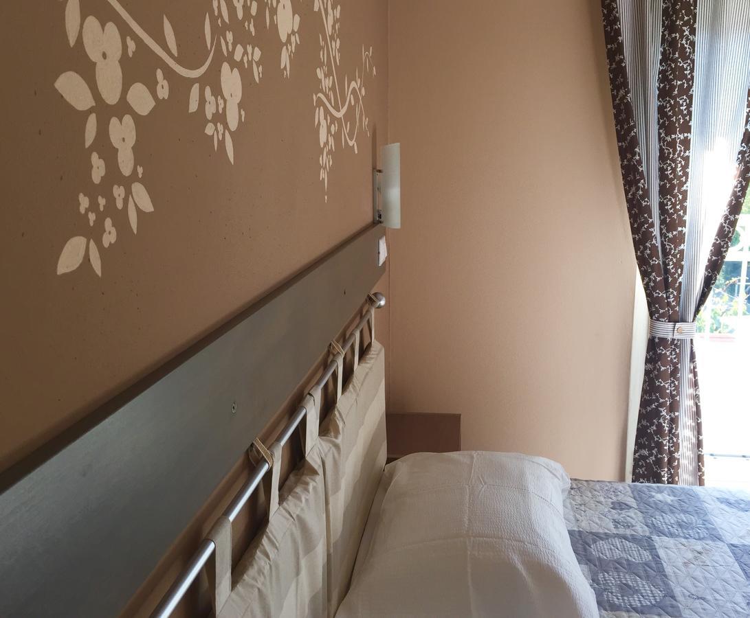 Bba2Passi Bed & Breakfast Marina di Massa Dış mekan fotoğraf
