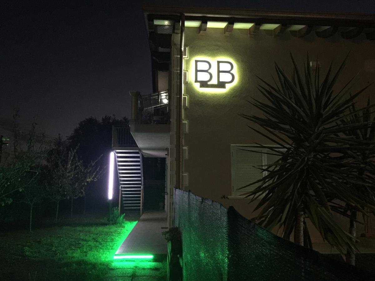 Bba2Passi Bed & Breakfast Marina di Massa Dış mekan fotoğraf