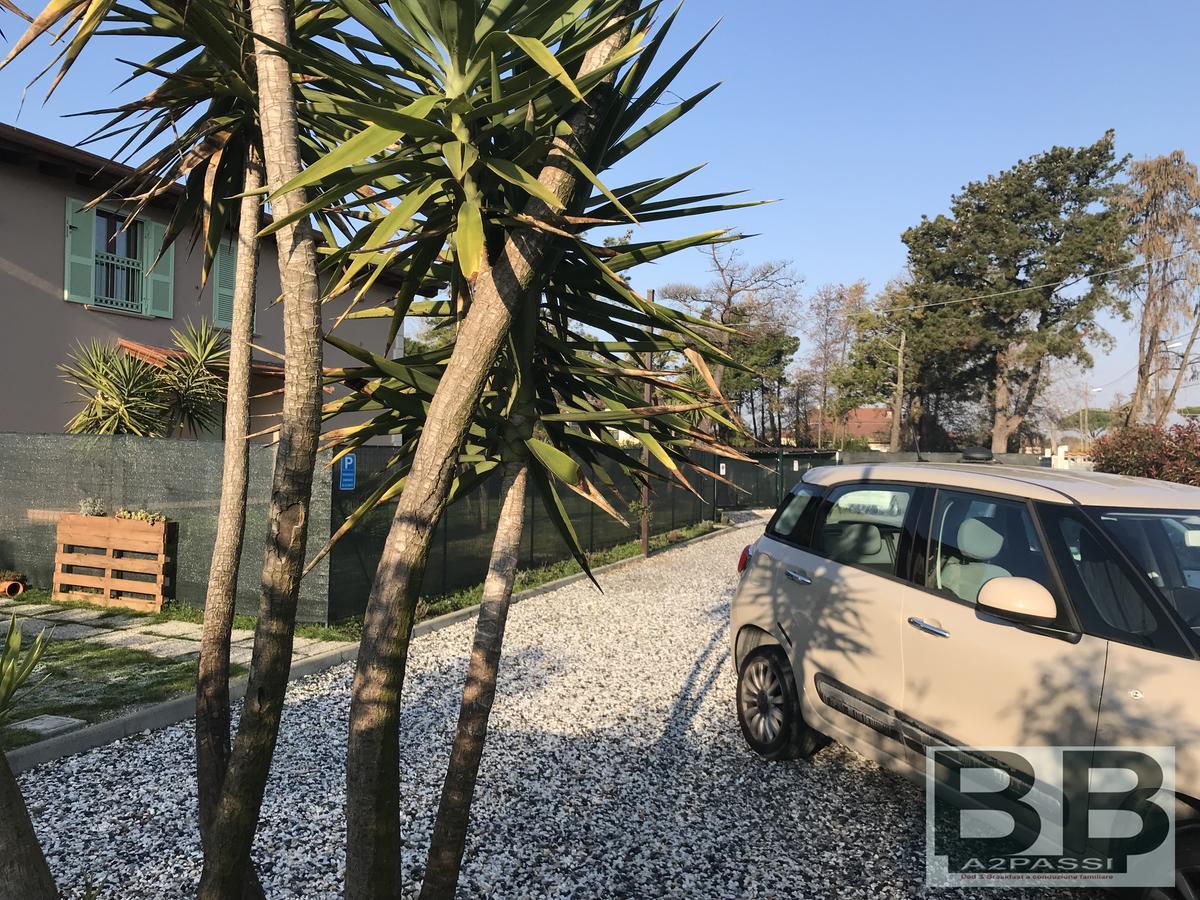 Bba2Passi Bed & Breakfast Marina di Massa Dış mekan fotoğraf